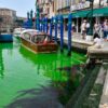 Canal Grande leuchtet grün – was ist da los?