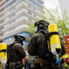 Explosion in Hochhaus – Einsatzkräfte schwer verletzt